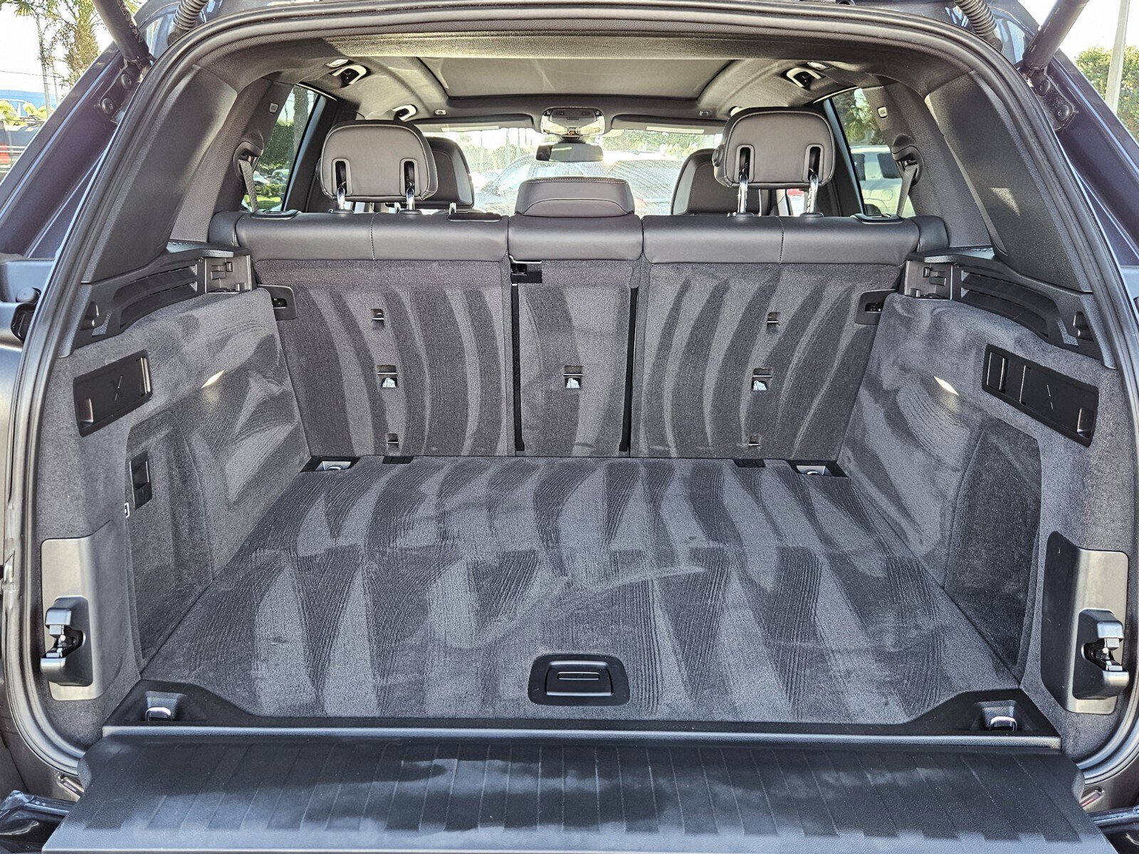 Certified 2022 BMW X5 M50i w/ Premium Package image 19