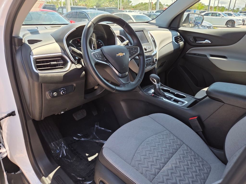 Used 2024 Chevrolet Equinox LT FWD image 23