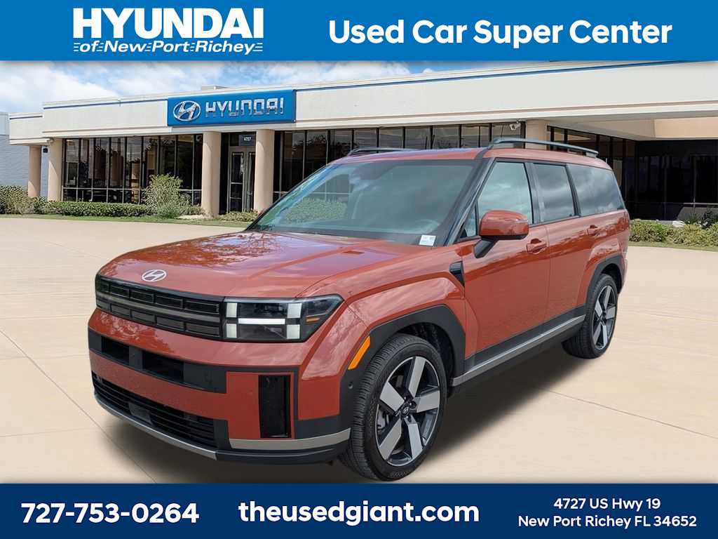 Used 2025 Hyundai Santa Fe Limited FWD image 1