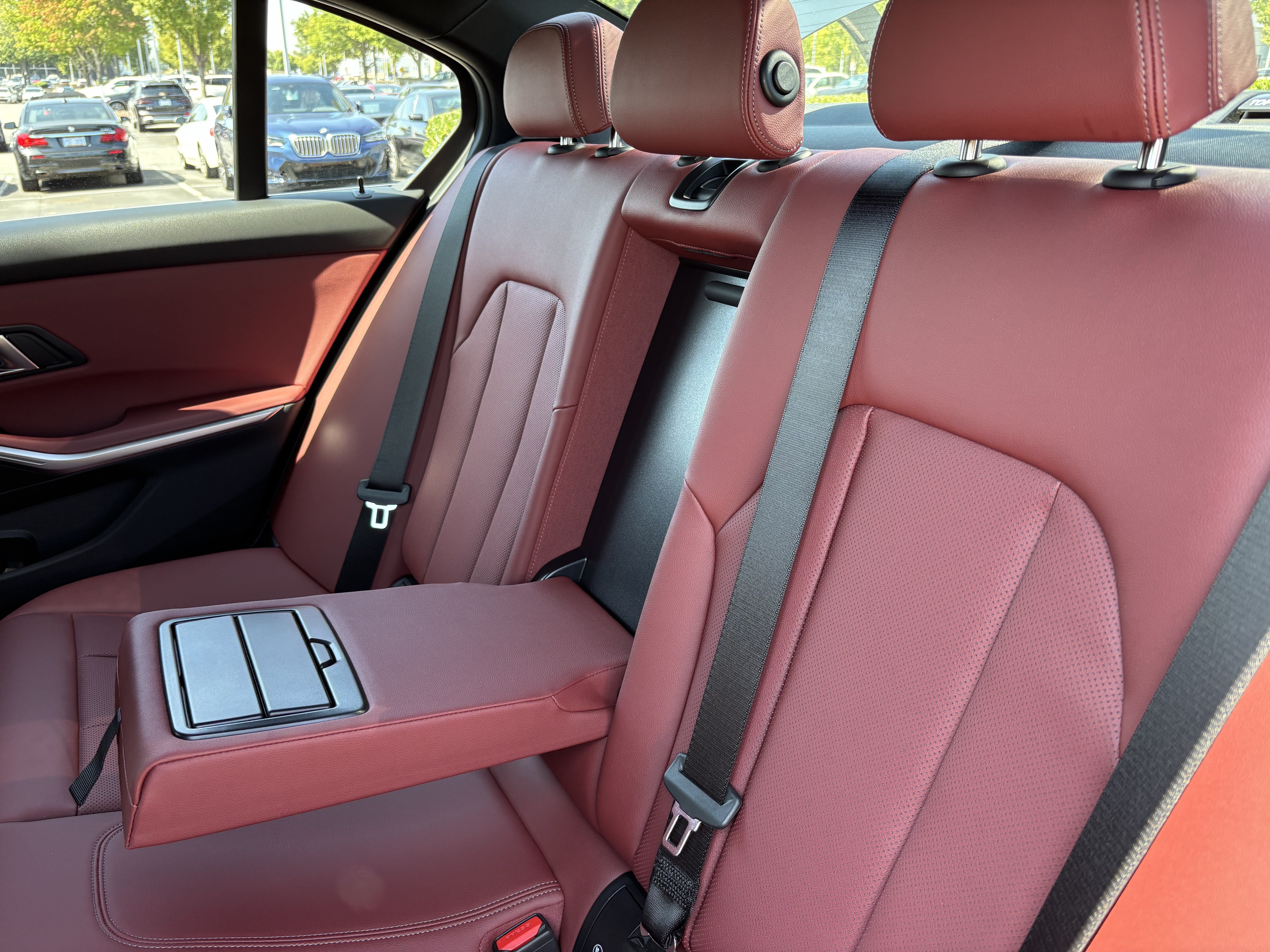Certified 2025 BMW 330i Sedan RWD image 32