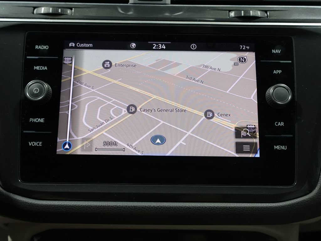 Used 2022 Volkswagen Tiguan SEL R-Line AWD/4WD image 32