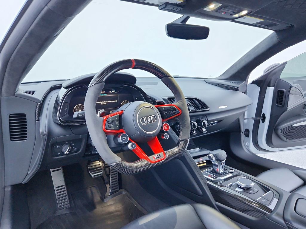 Used 2018 Audi R8 V10 plus image 18