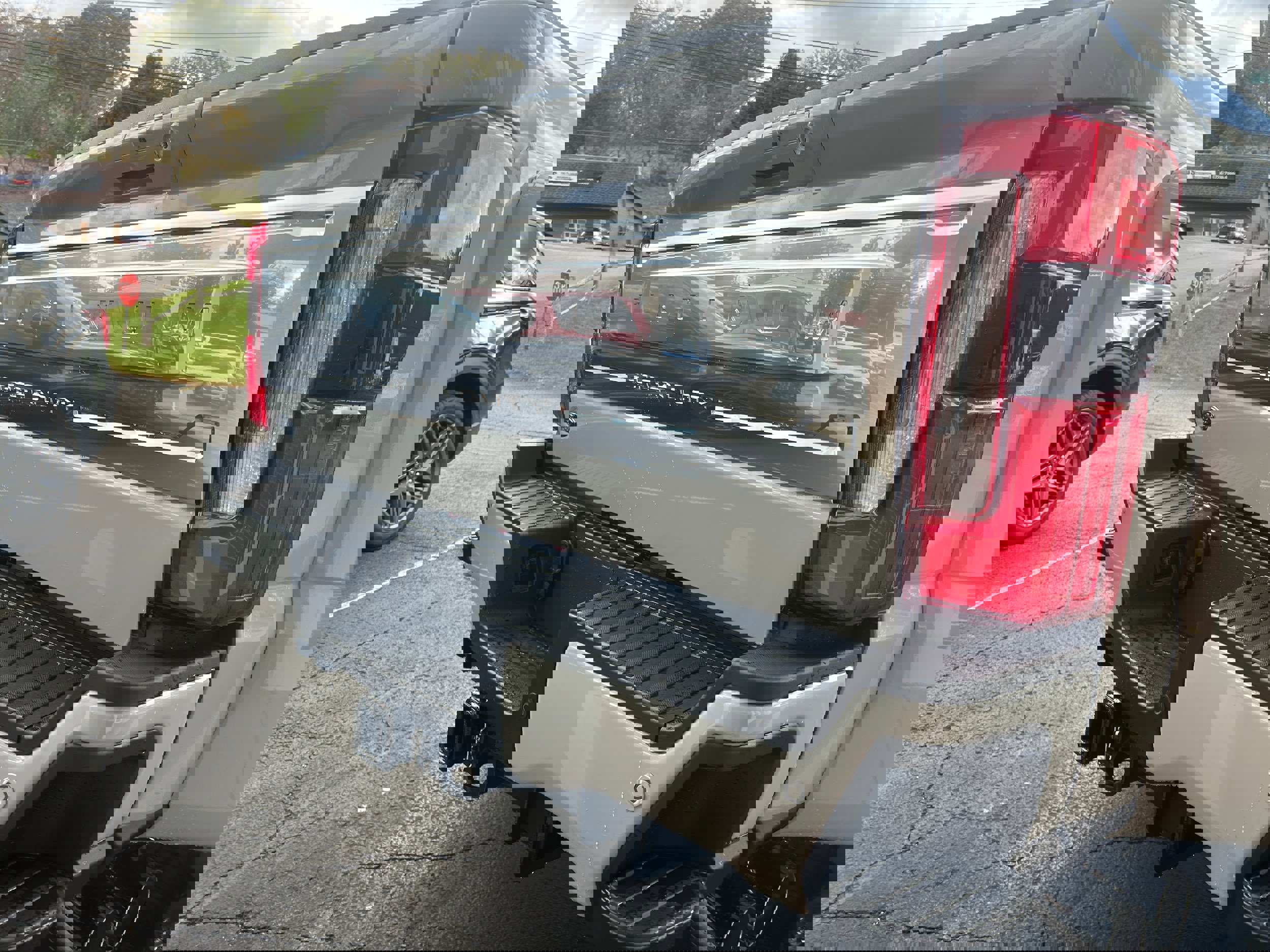 New 2026 Ford F450 Platinum image 25