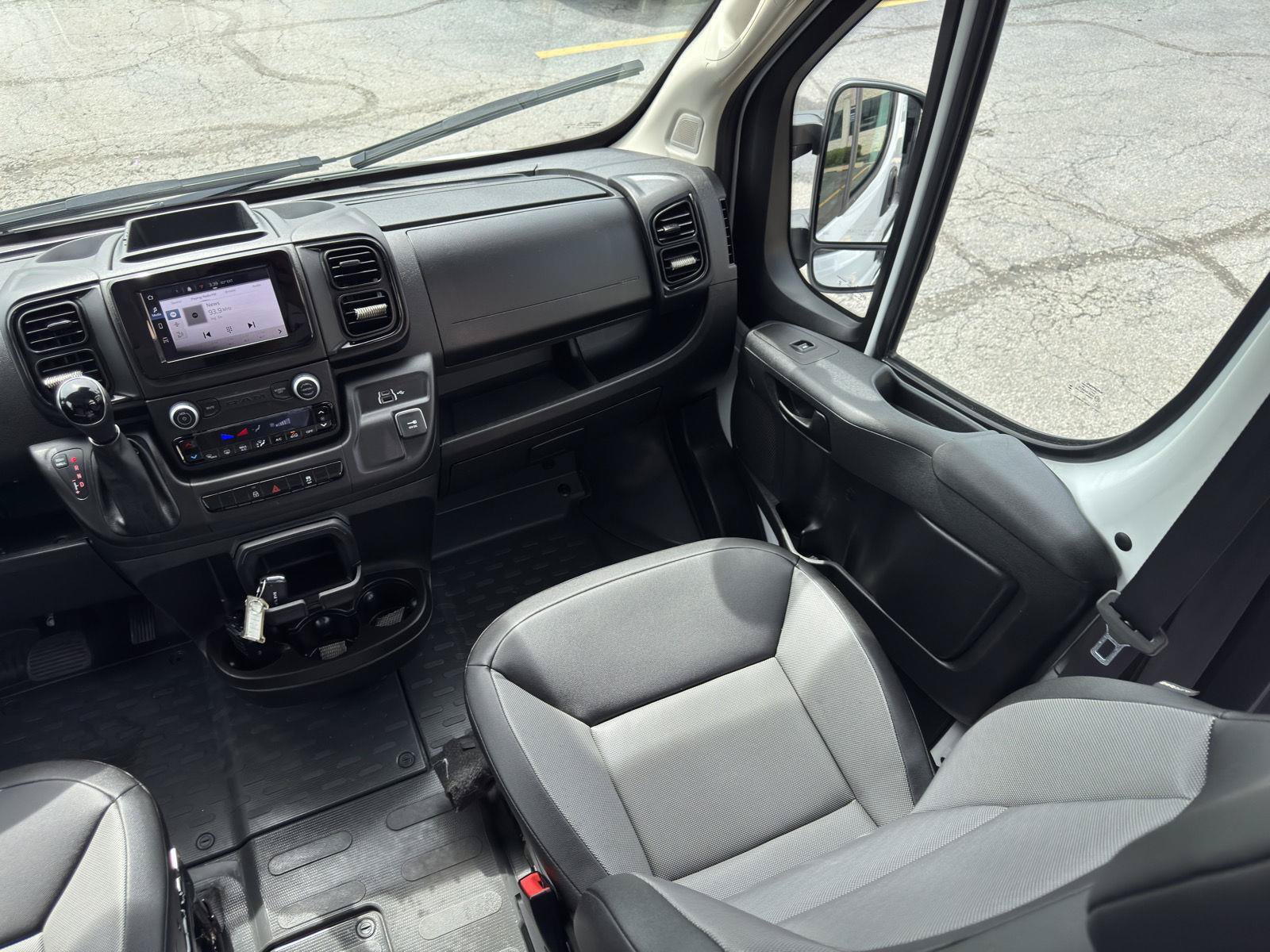 Used 2026 RAM ProMaster 2500 w/ Convenience Group FWD image 18