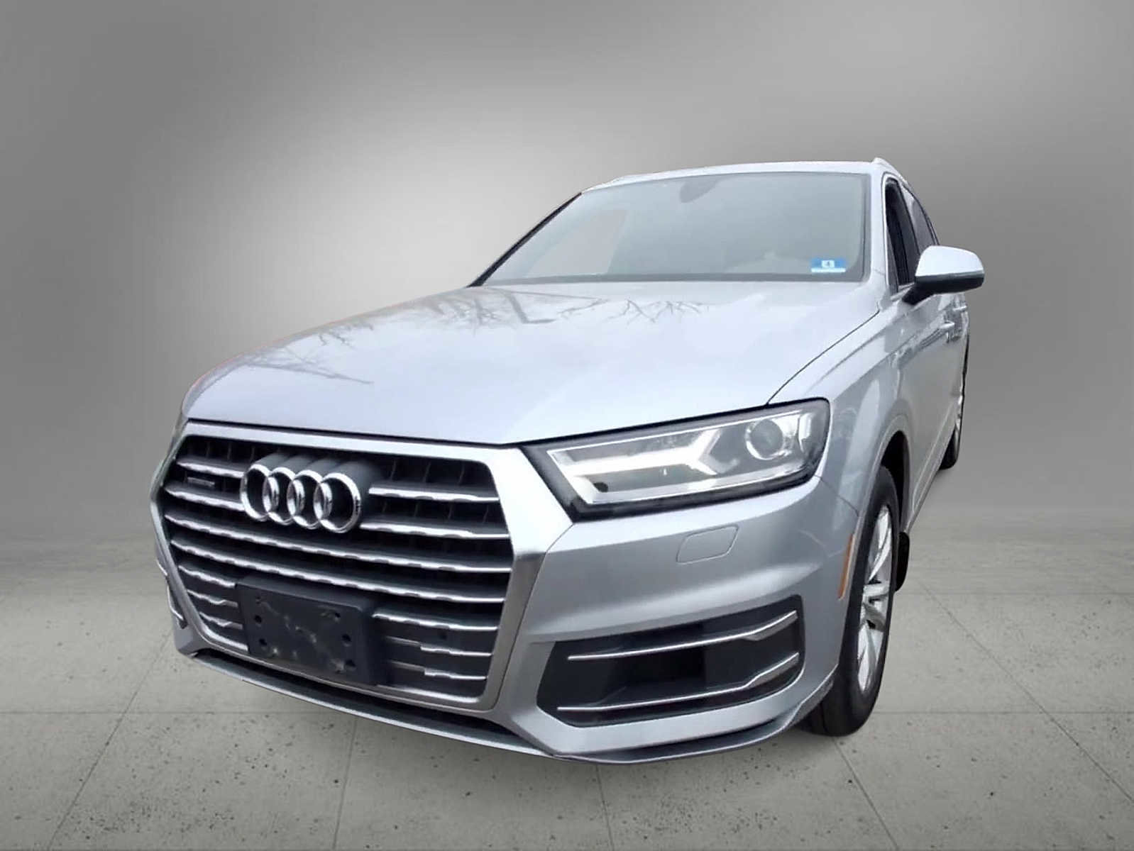 Used 2017 Audi Q7 3.0T Premium Plus image 3