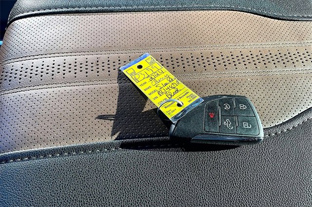 Used 2024 Chevrolet Silverado 1500 High Country w/ Technology Package image 36