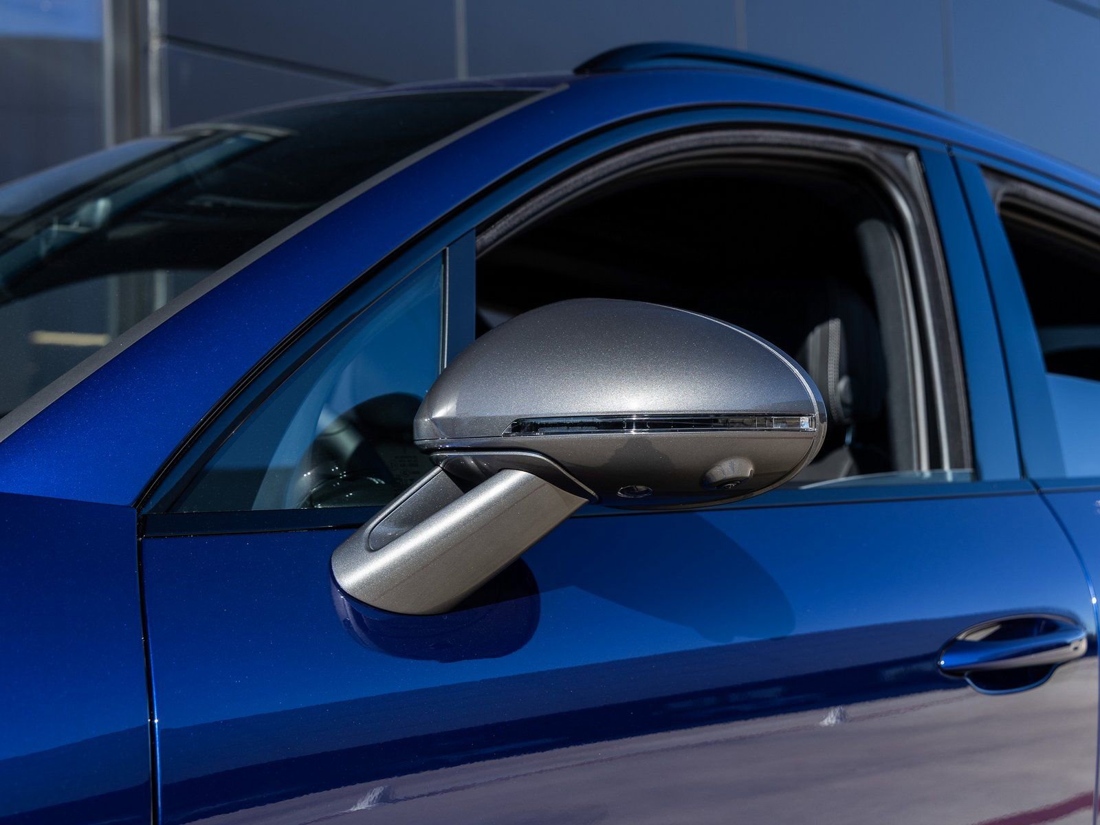 New 2026 Porsche Macan Turbo image 17