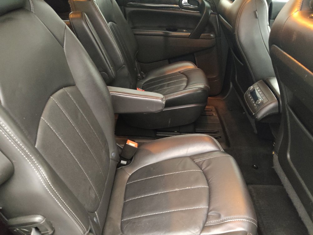 Used 2017 Buick Enclave Leather FWD image 19