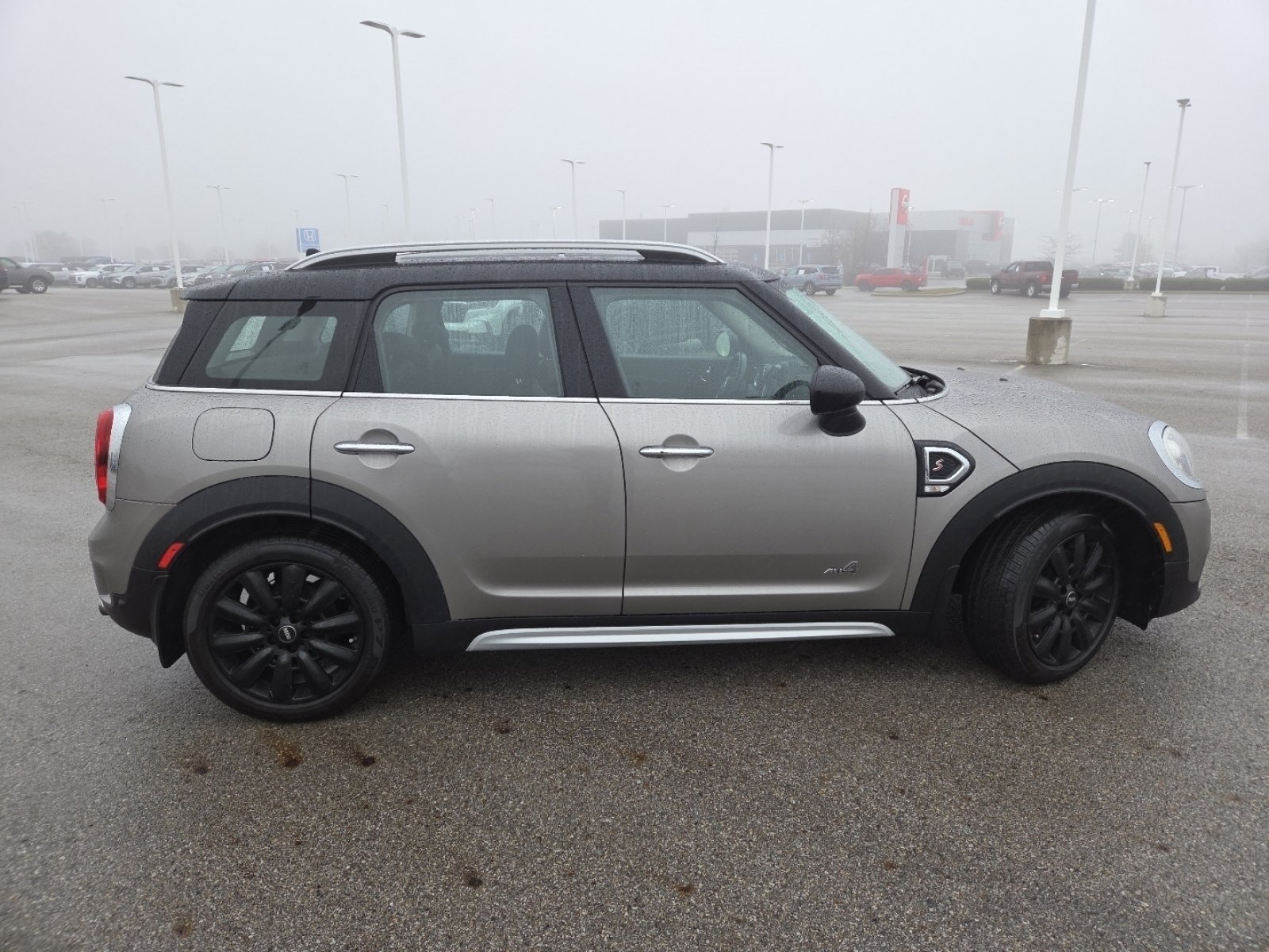 Used 2019 MINI Cooper Countryman S w/ Premium Package image 16