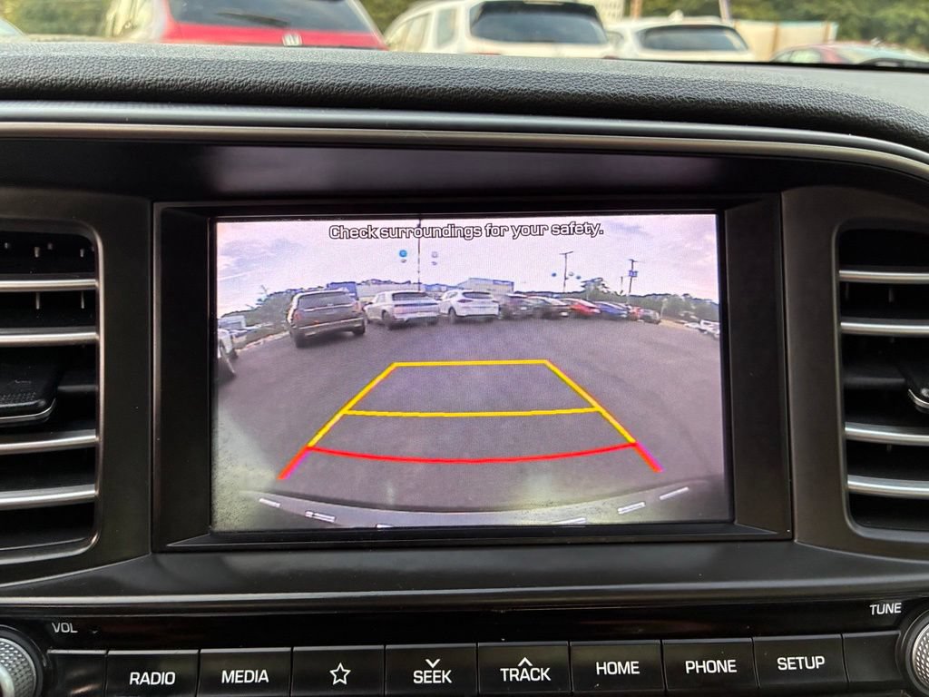 Used 2020 Hyundai Elantra Limited FWD image 32