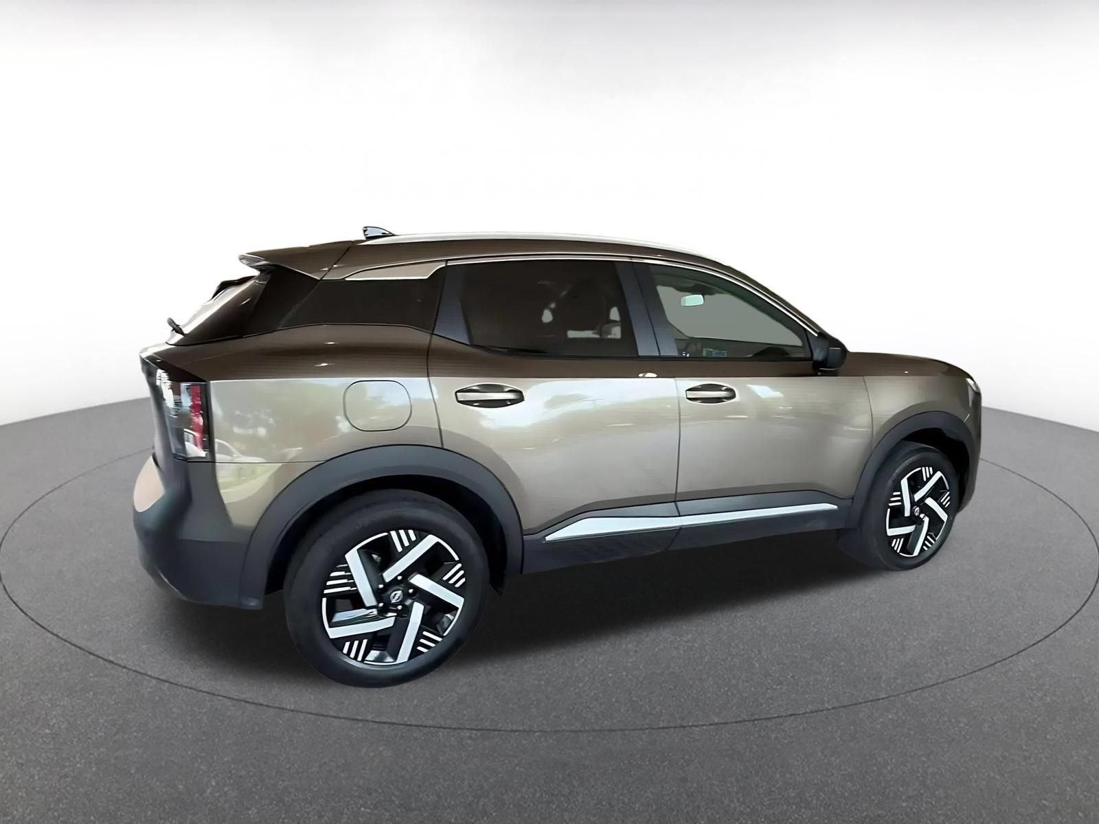 Used 2026 Nissan Kicks SV w/ Cold Weather Package FWD image 15
