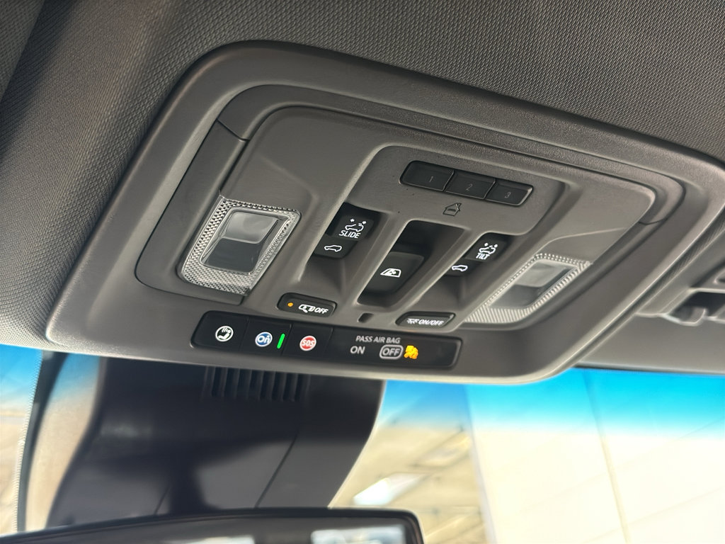 Used 2024 Chevrolet Silverado 1500 RST image 40