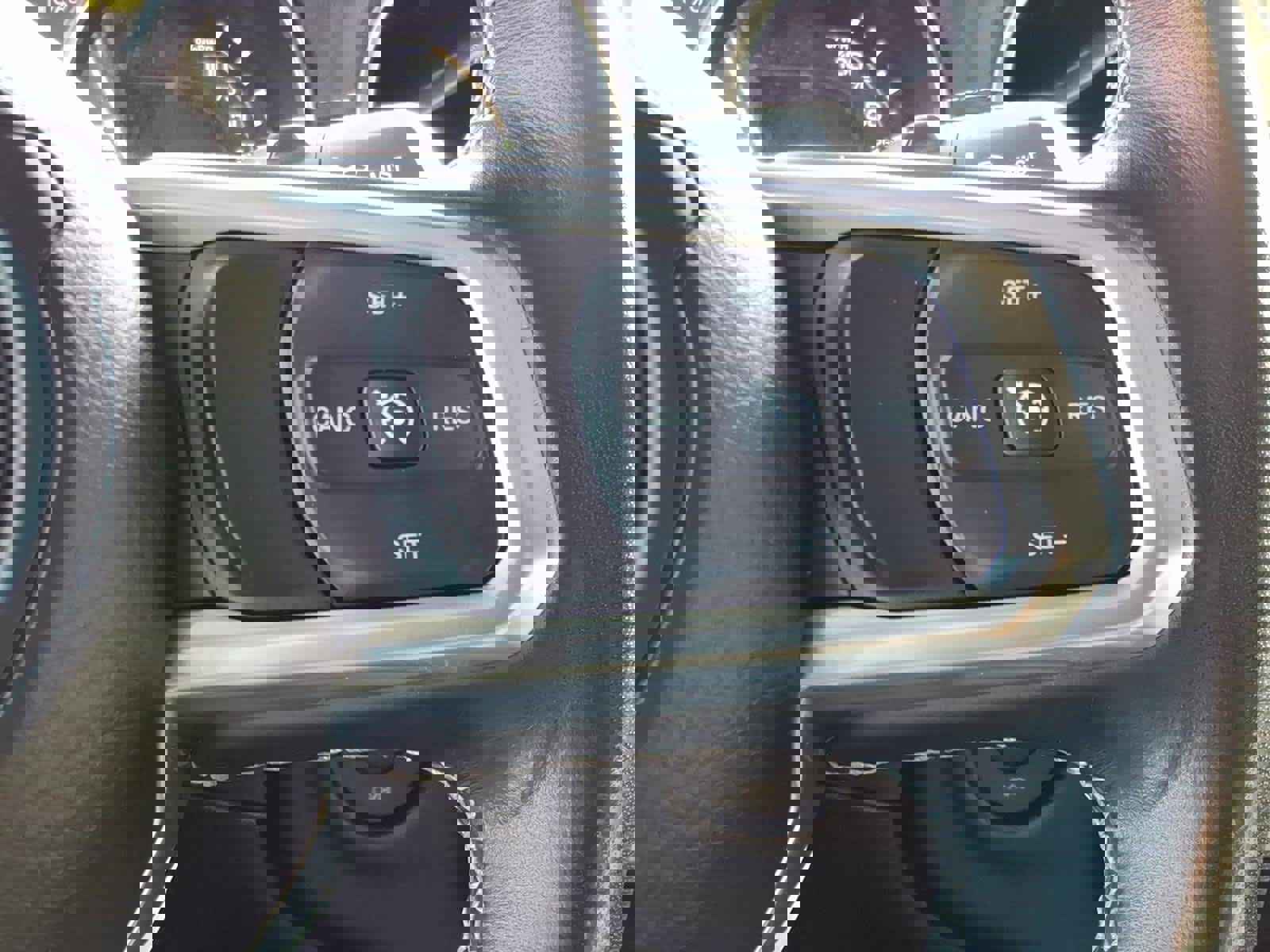 Used 2023 Jeep Wrangler Sahara w/ Cold Weather Group image 13