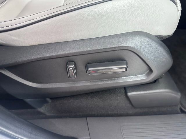 Used 2023 Honda Pilot Elite image 11
