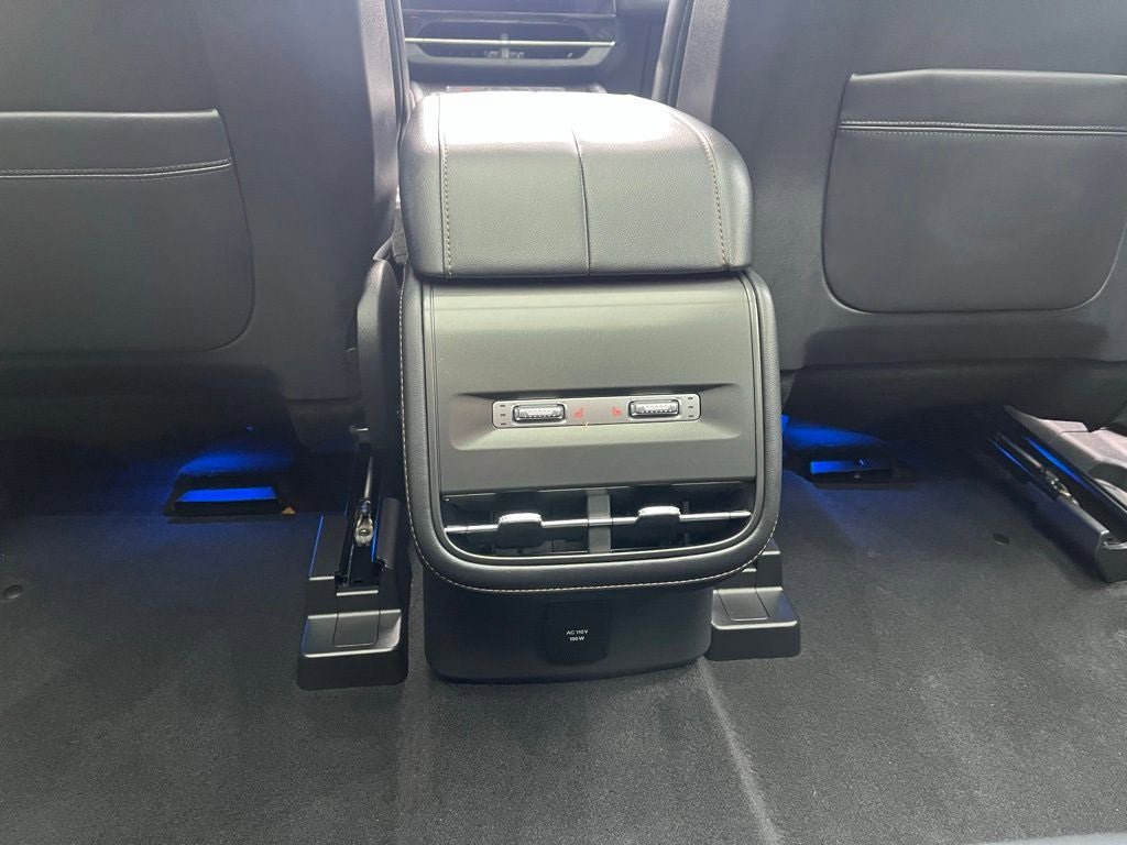 Used 2026 Lincoln Nautilus Premier w/ Equipment Group 102A AWD/4WD image 15
