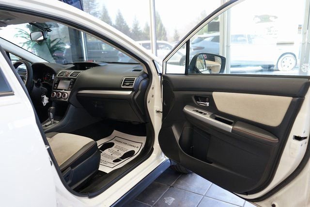 Used 2016 Subaru Crosstrek 2.0i Premium AWD/4WD image 38