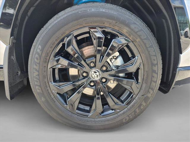 Used 2023 Toyota RAV4 SE AWD/4WD image 23