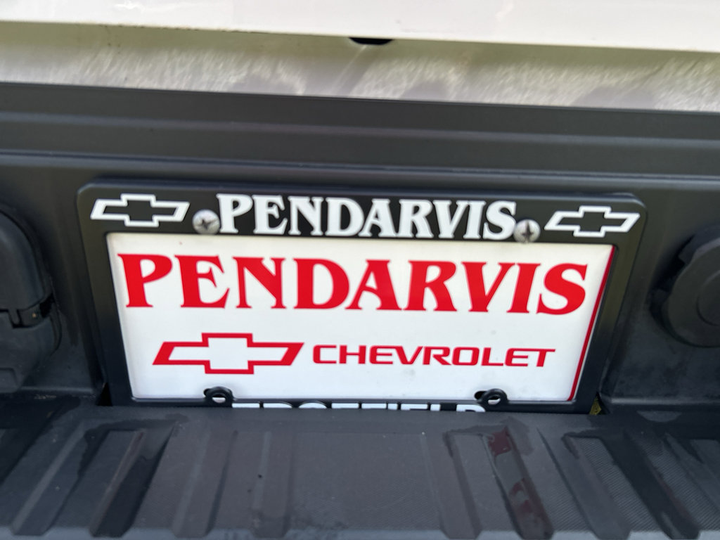 Used 2015 Chevrolet Silverado 2500 High Country w/ Duramax Plus Package image 4