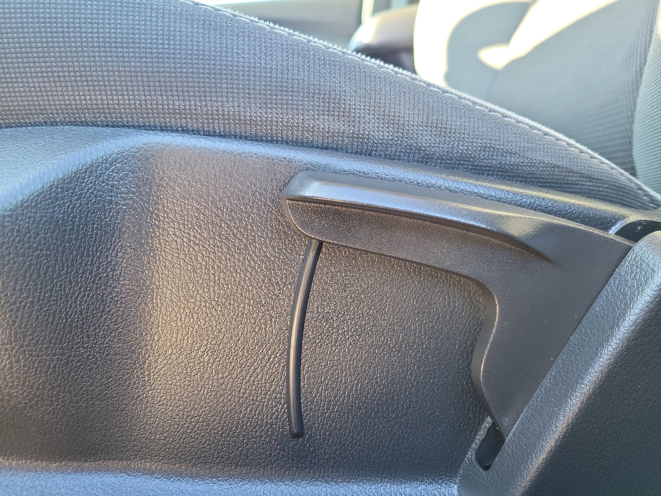 Used 2012 Ford Focus SE FWD image 16