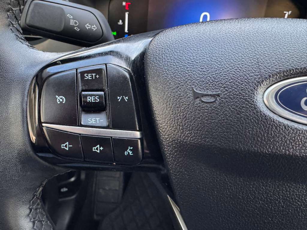 Used 2023 Ford Escape Active image 30