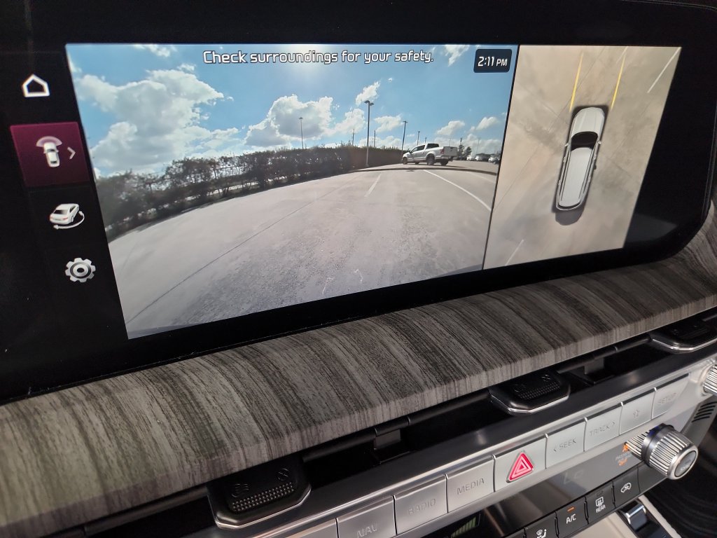 Used 2025 Kia Telluride SX FWD image 25