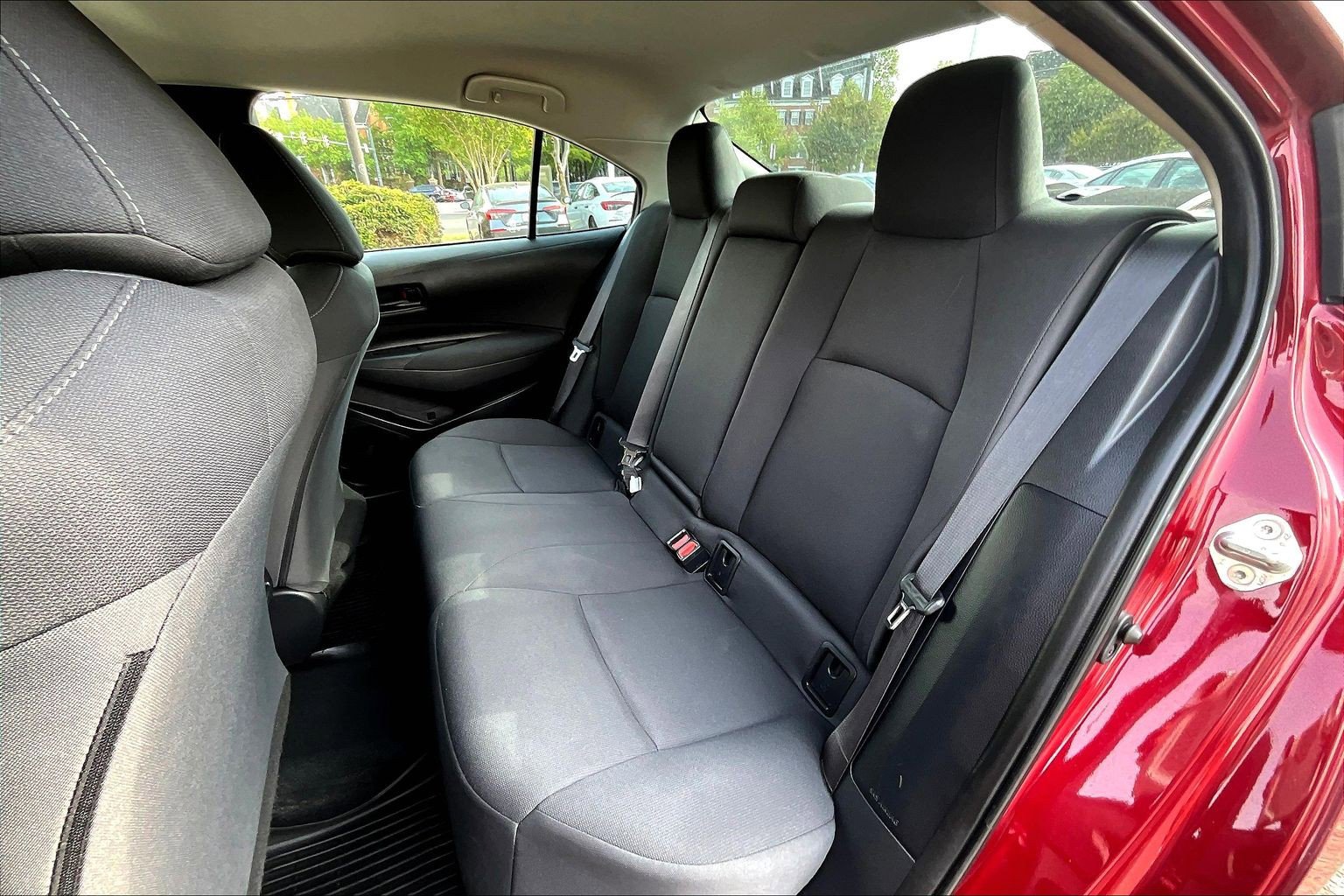 Used 2022 Toyota Corolla LE FWD image 26