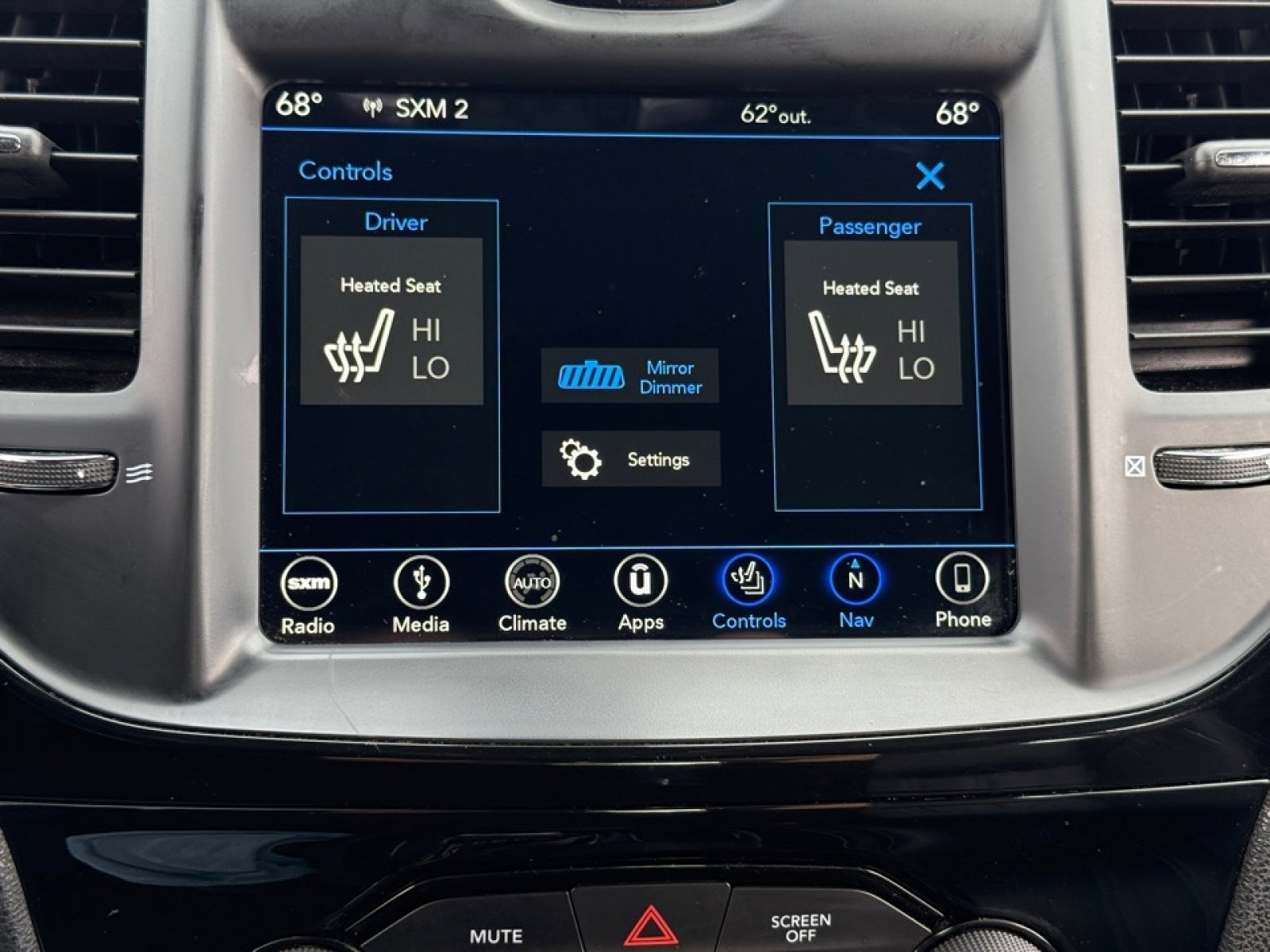 Used 2018 Chrysler 300 S w/ 300S Premium Group image 20