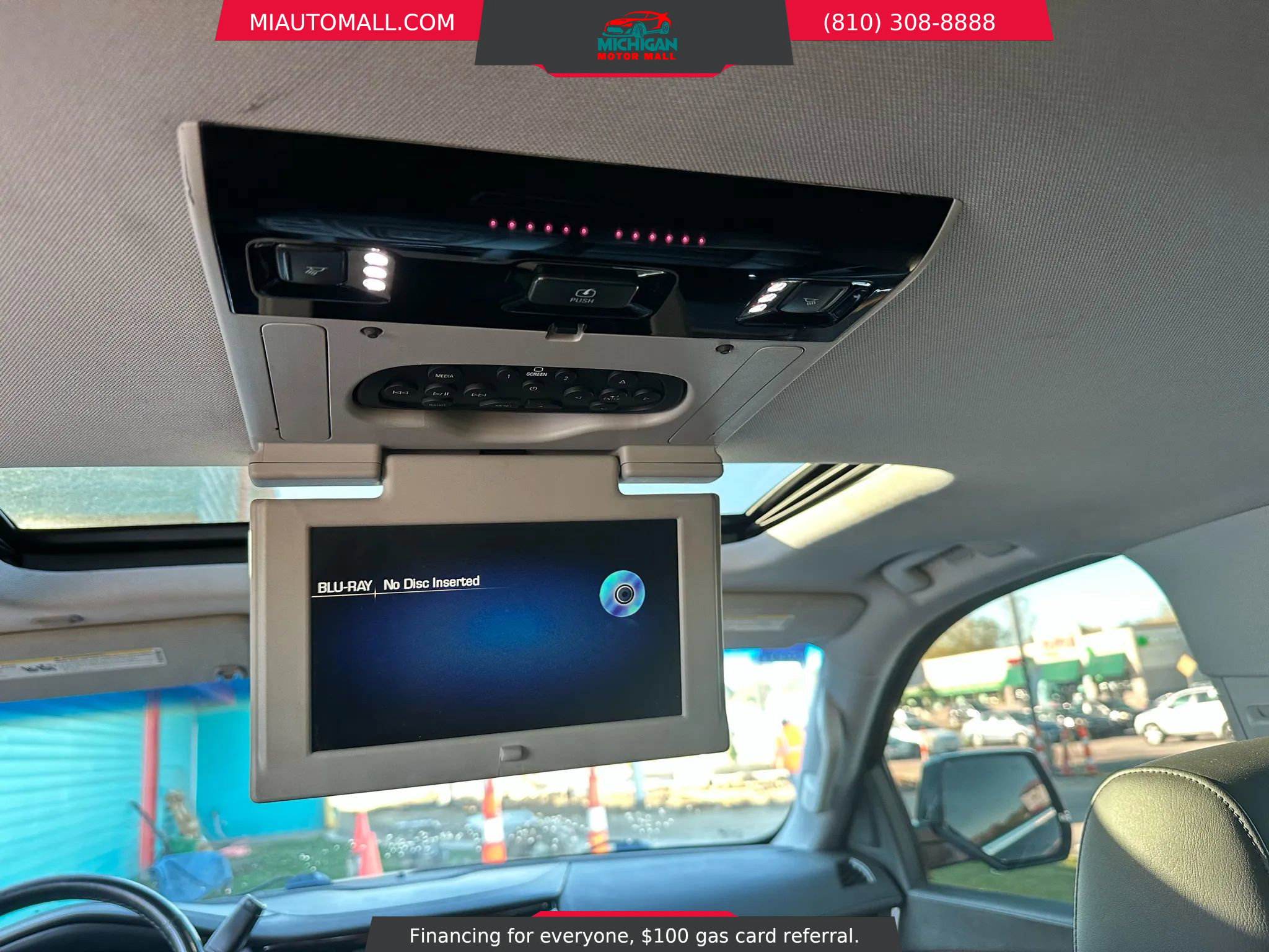 Used 2015 Cadillac Escalade Luxury image 18