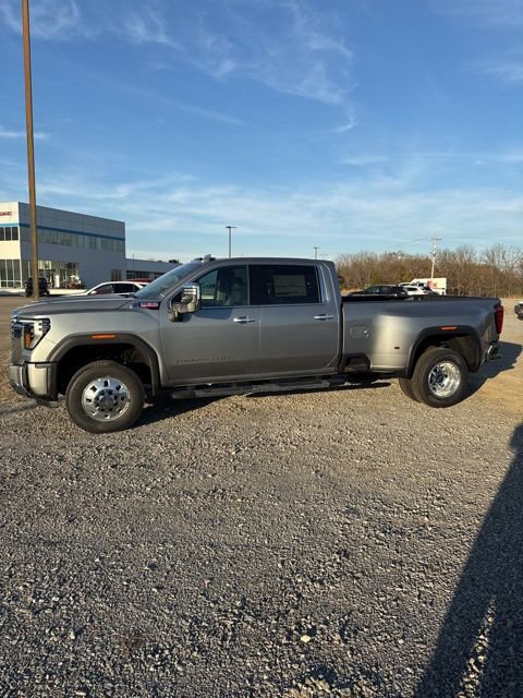 New 2026 GMC Sierra 3500 Denali w/ Denali Reserve Package image 10