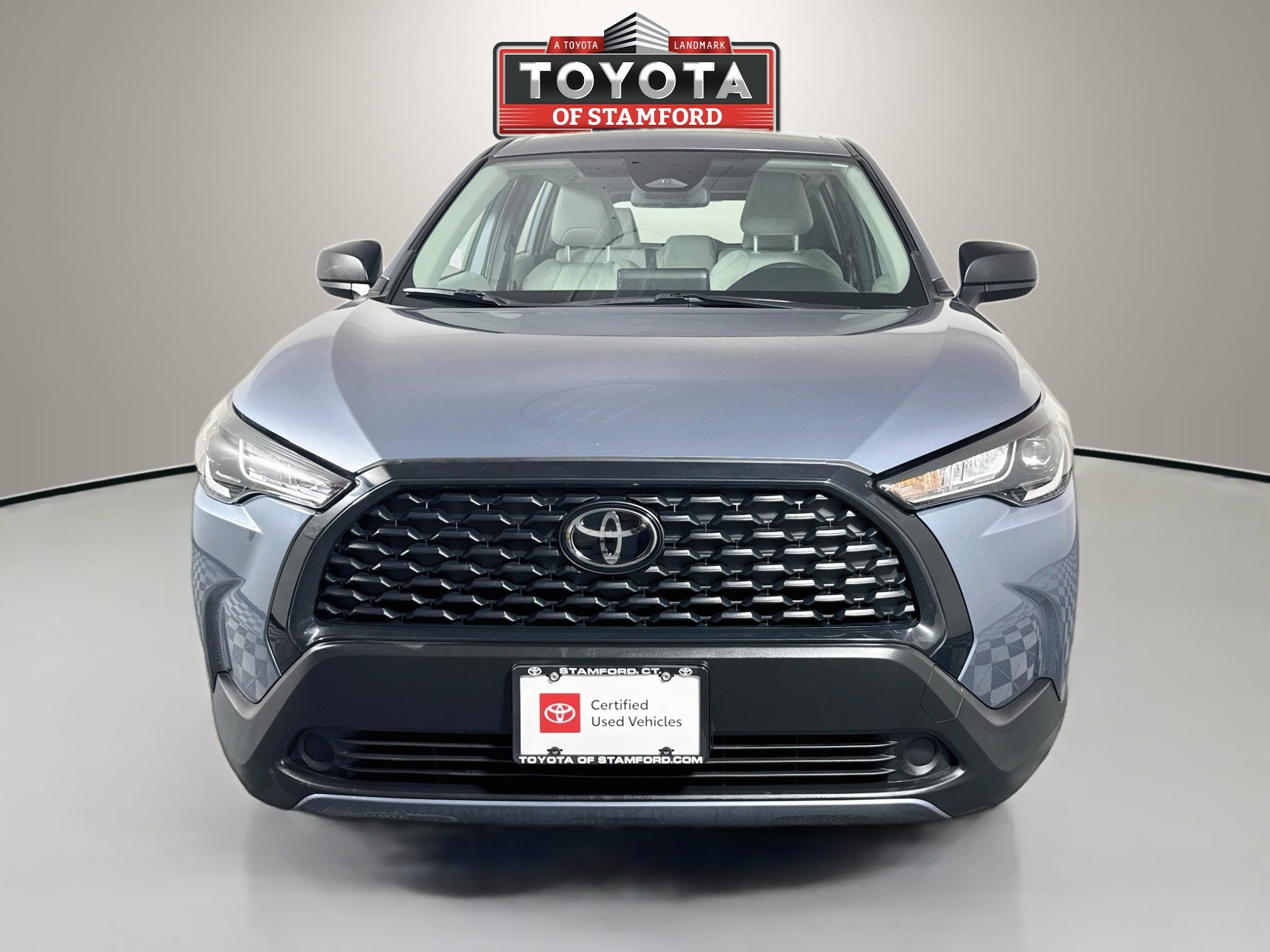 Used 2025 Toyota Corolla Cross L FWD image 2