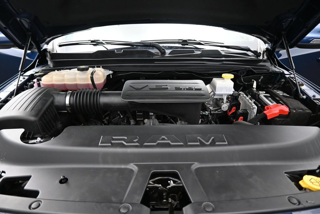 Used 2024 RAM 1500 Big Horn AWD/4WD image 26
