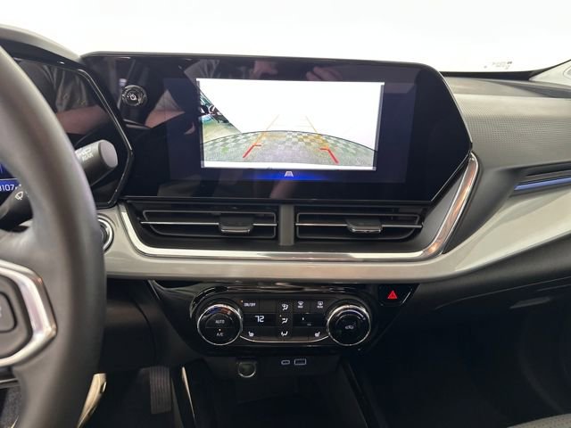 Used 2024 Chevrolet Trax LT w/ Driver Confidence Package image 22