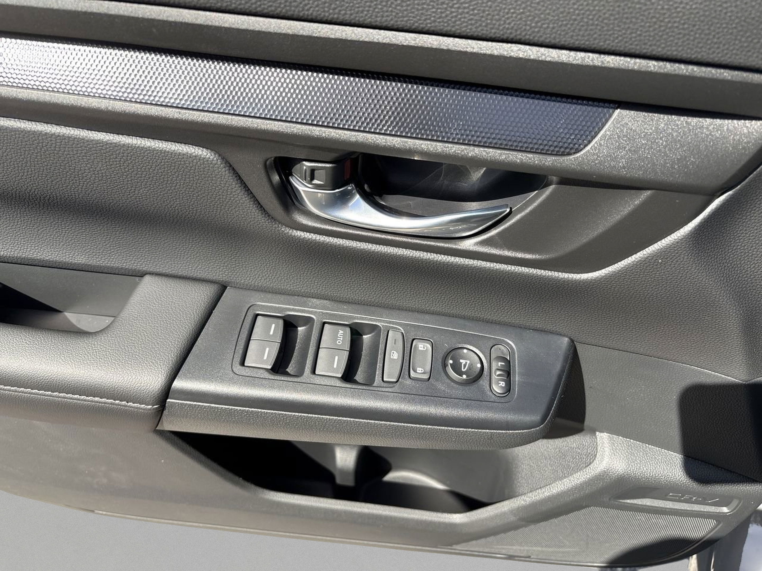 Used 2026 Honda CR-V LX image 17