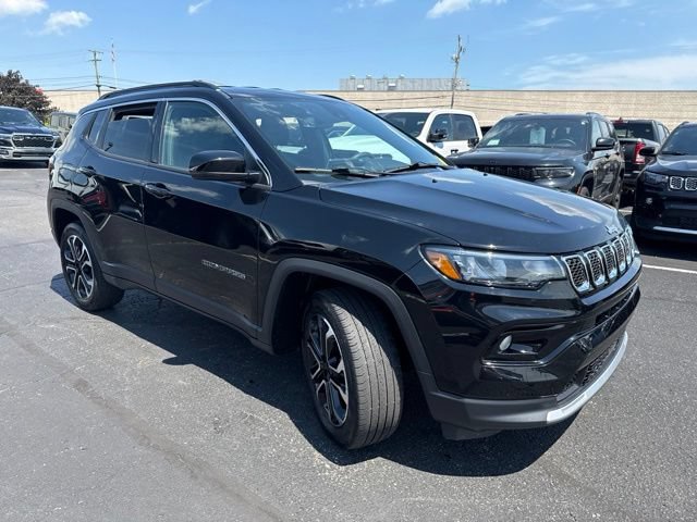 Certified 2023 Jeep Compass Limited AWD/4WD image 3