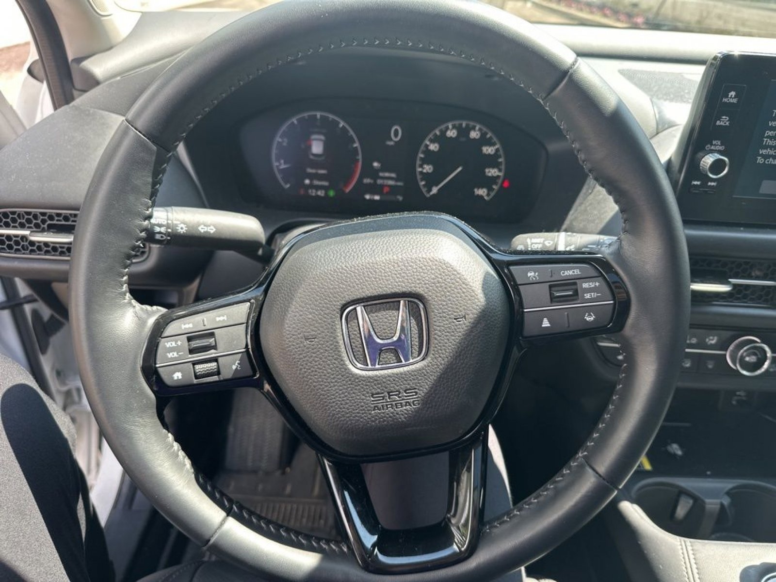 Certified 2025 Honda HR-V EX-L image 17