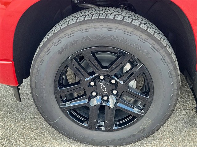 New 2026 Chevrolet Silverado 1500 Custom w/ Turbomax Blackout Package image 4
