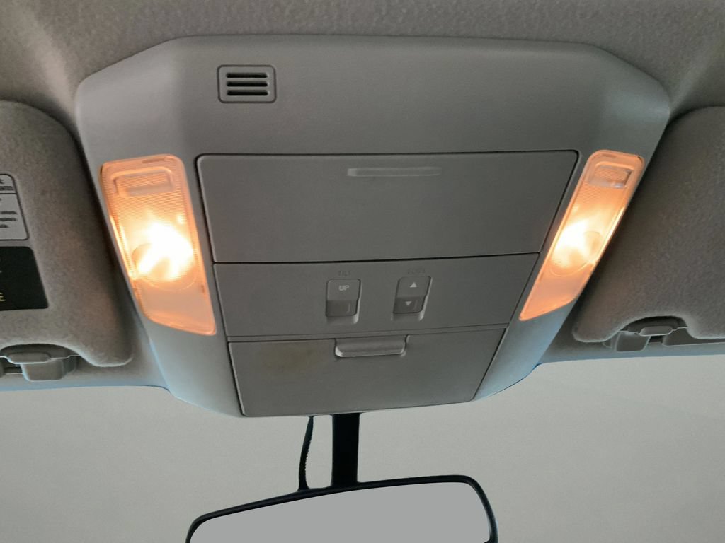 Used 2013 Toyota Sequoia Platinum AWD/4WD image 23