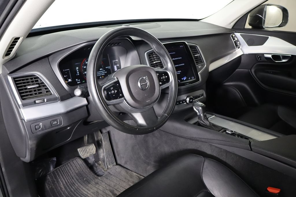 Used 2018 Volvo XC90 T5 Momentum w/ Convenience Package FWD image 28