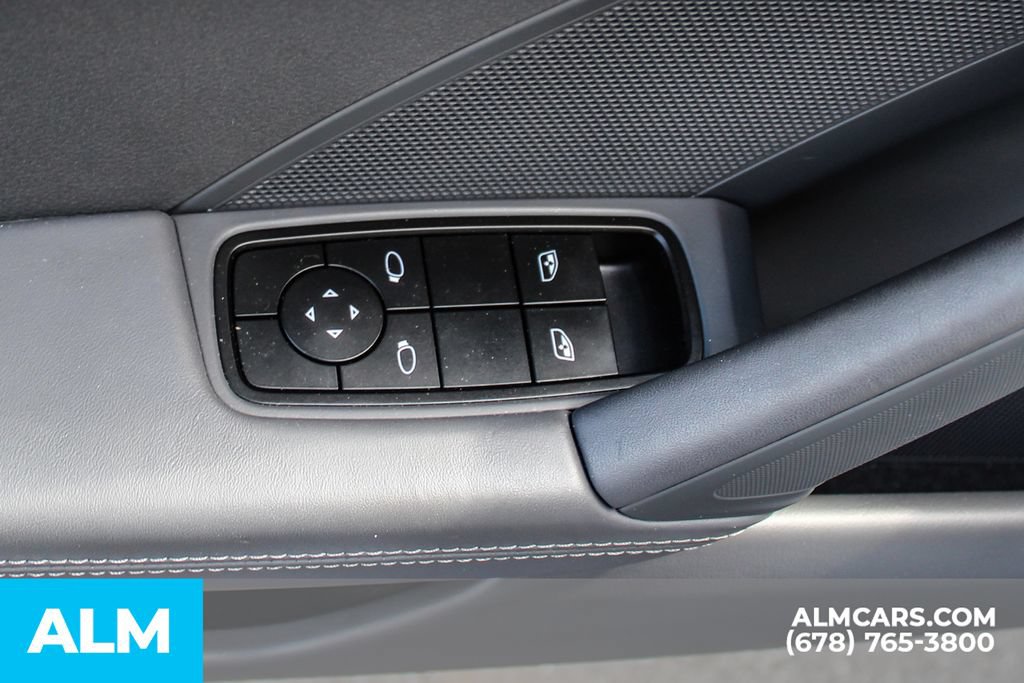Used 2024 Porsche 911 Carrera RWD image 40