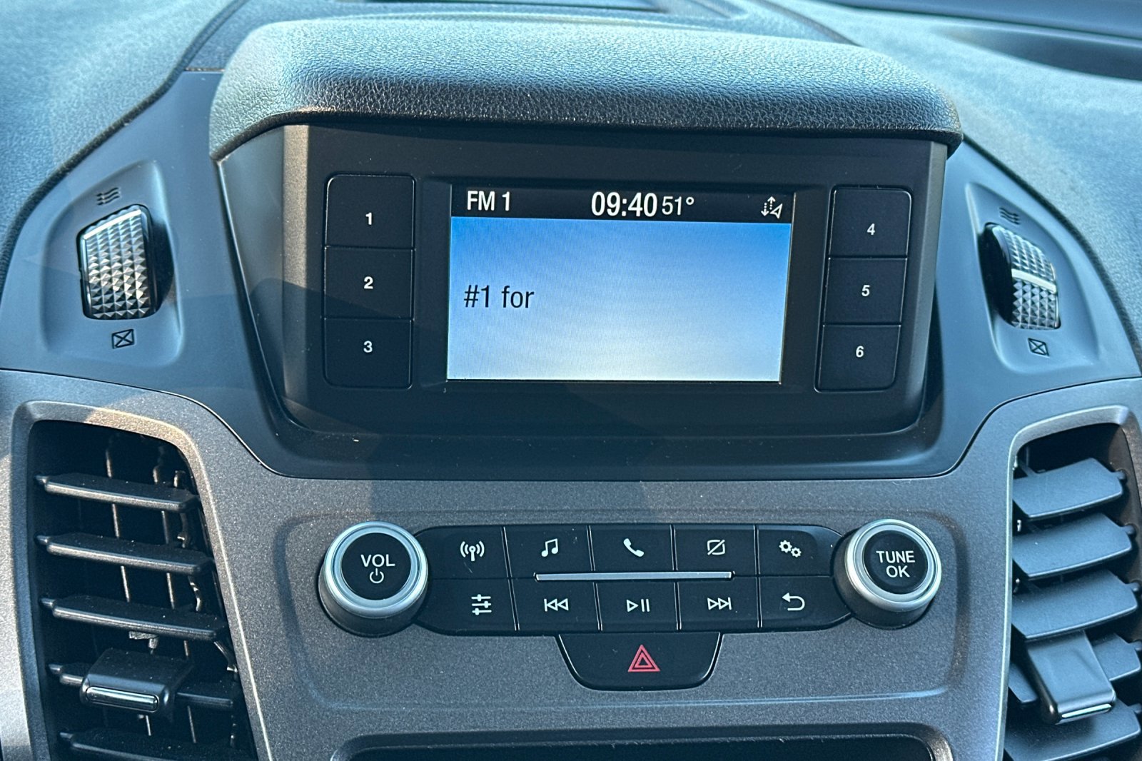 Used 2020 Ford Transit Connect XL image 17