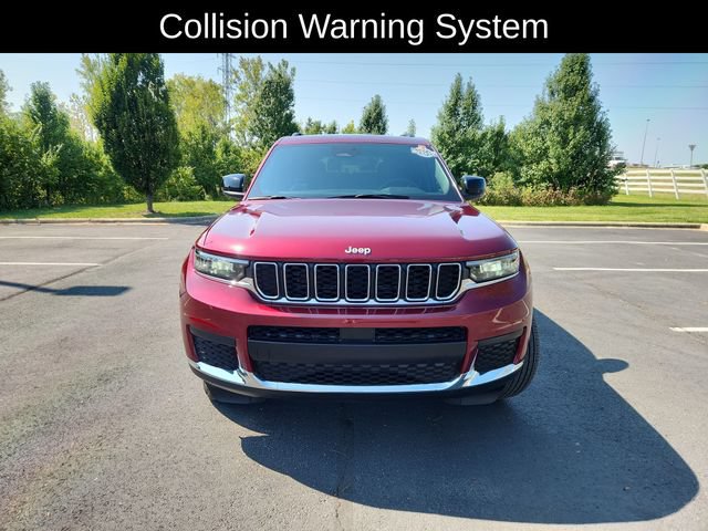 Used 2025 Jeep Grand Cherokee L Laredo w/ Luxury Tech Group I AWD/4WD image 2