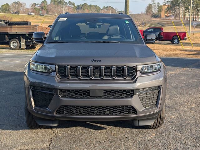 New 2026 Jeep Grand Cherokee Altitude RWD image 3