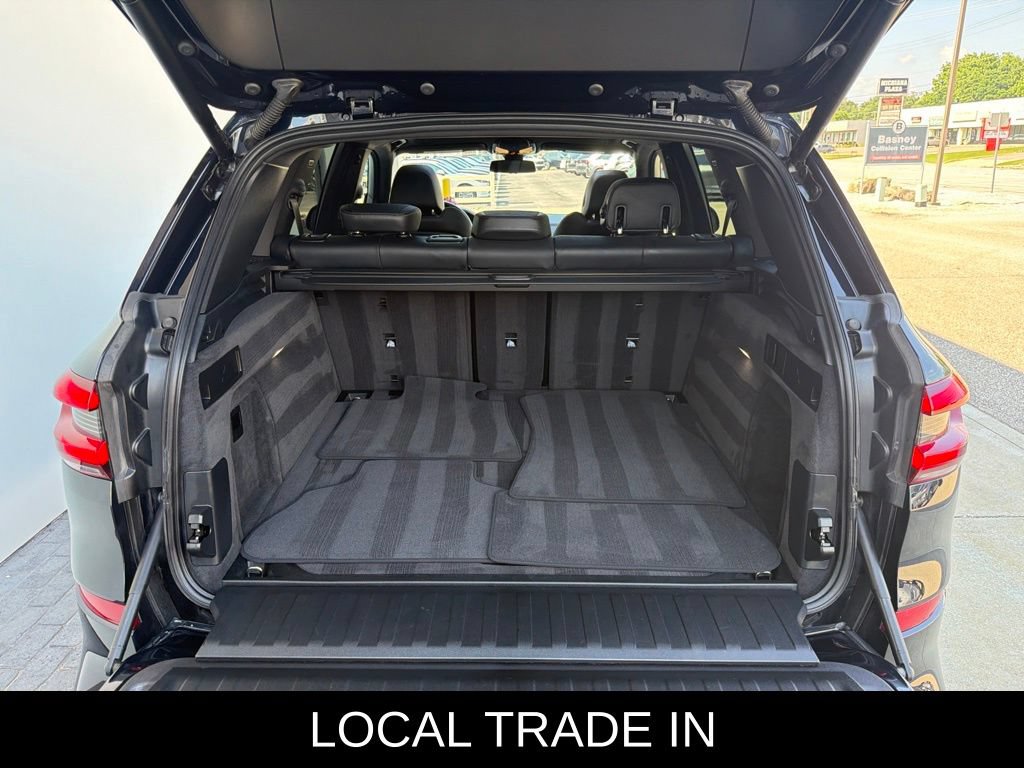 Used 2022 BMW X5 xDrive40i w/ M Sport Package AWD/4WD image 9