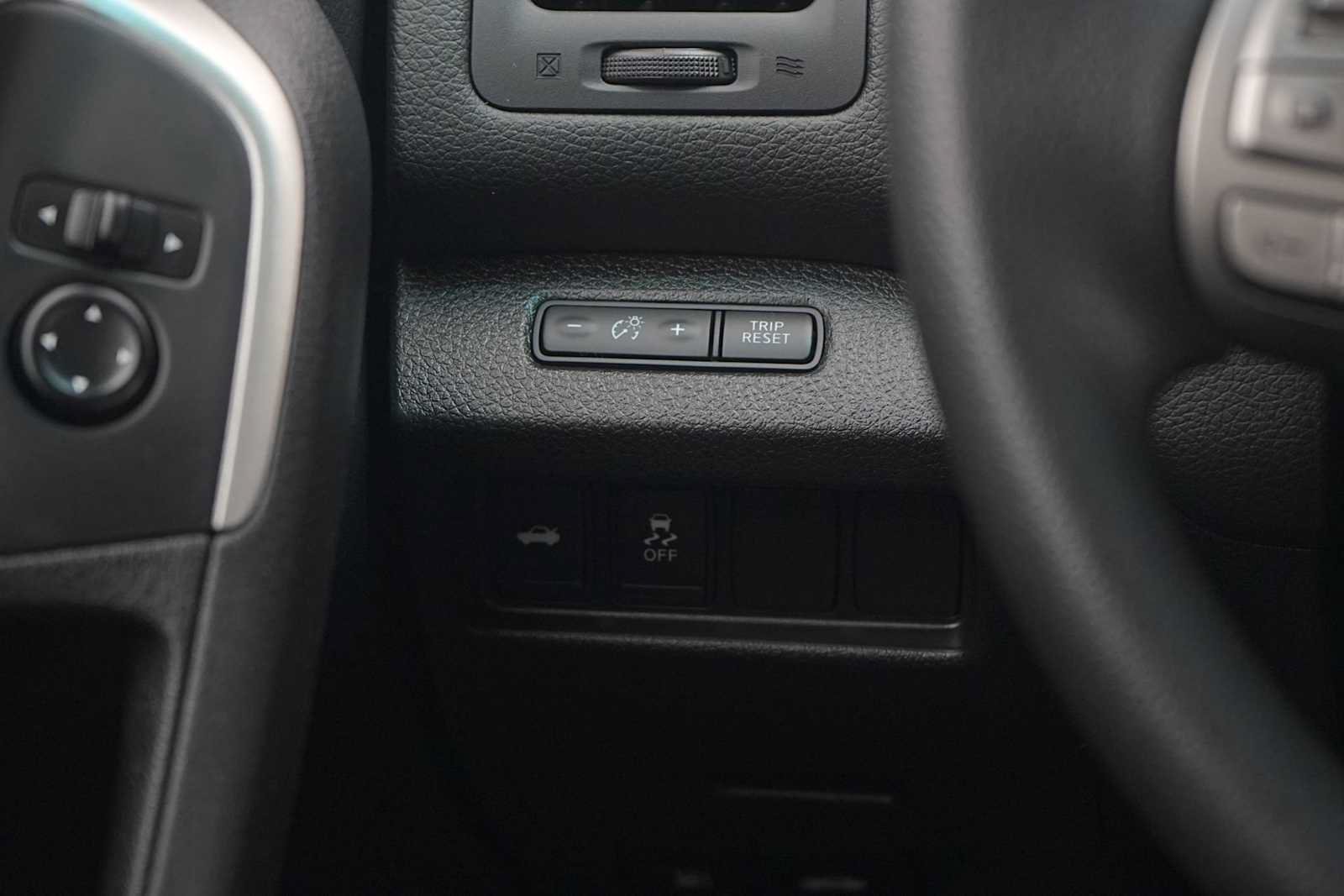 Used 2015 Nissan Altima 2.5 S w/ Power Driver Seat Package FWD image 23