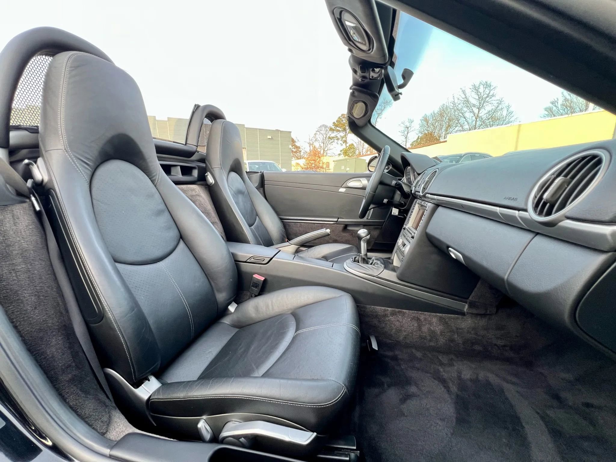 Used 2005 Porsche Boxster S image 27