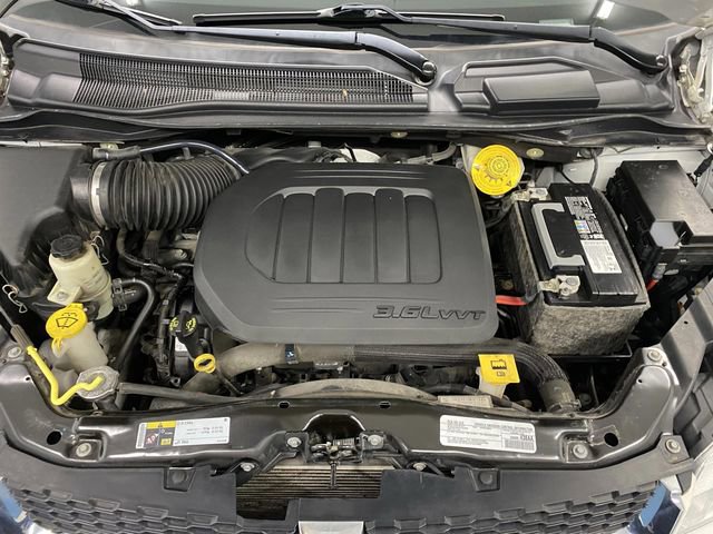 Used 2019 Dodge Grand Caravan SXT image 37