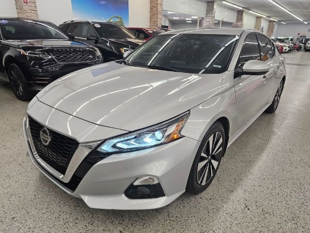 Used 2020 Nissan Altima 2.5 SL image 1