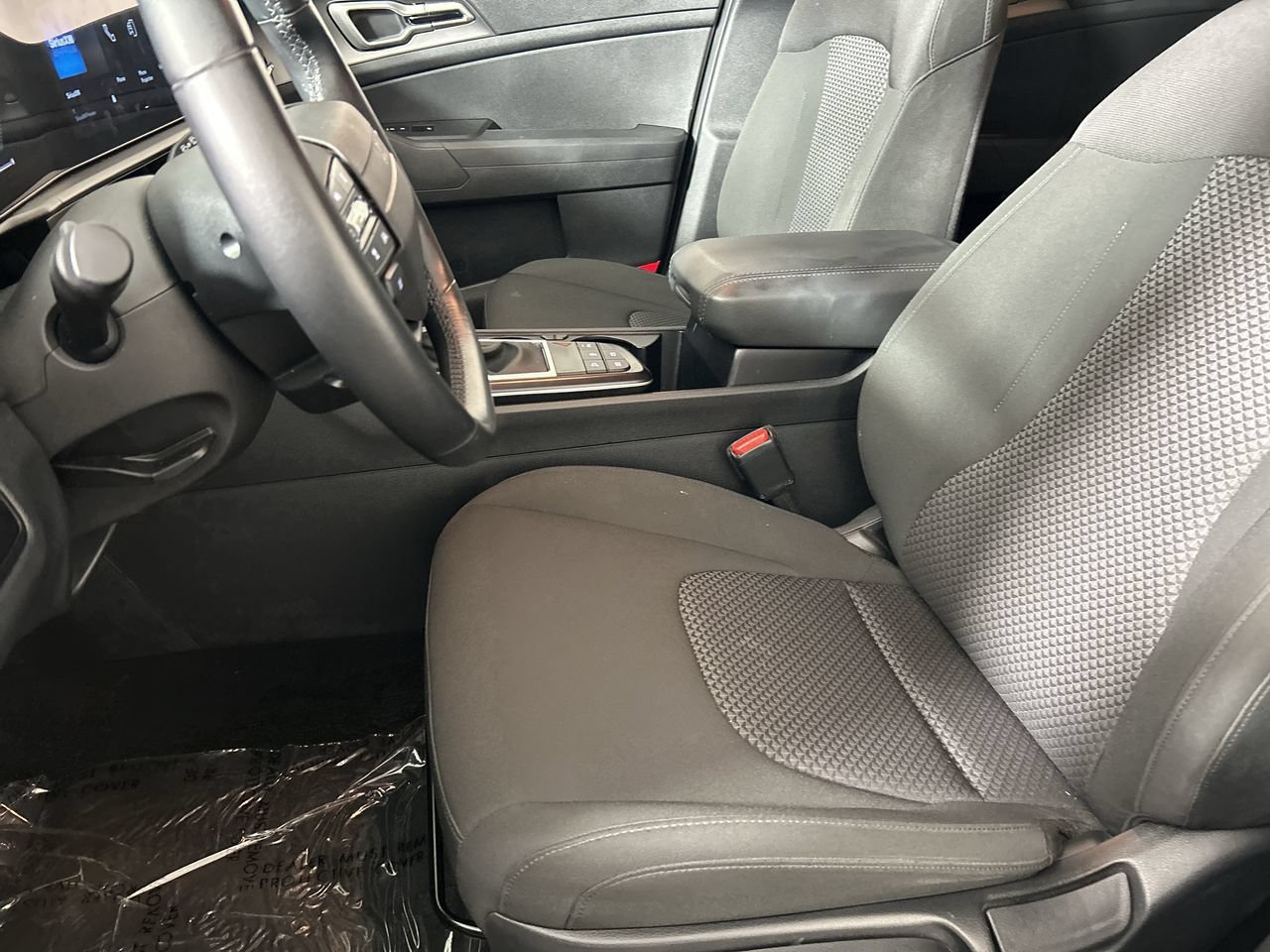 Used 2026 Kia Sportage LX FWD image 21