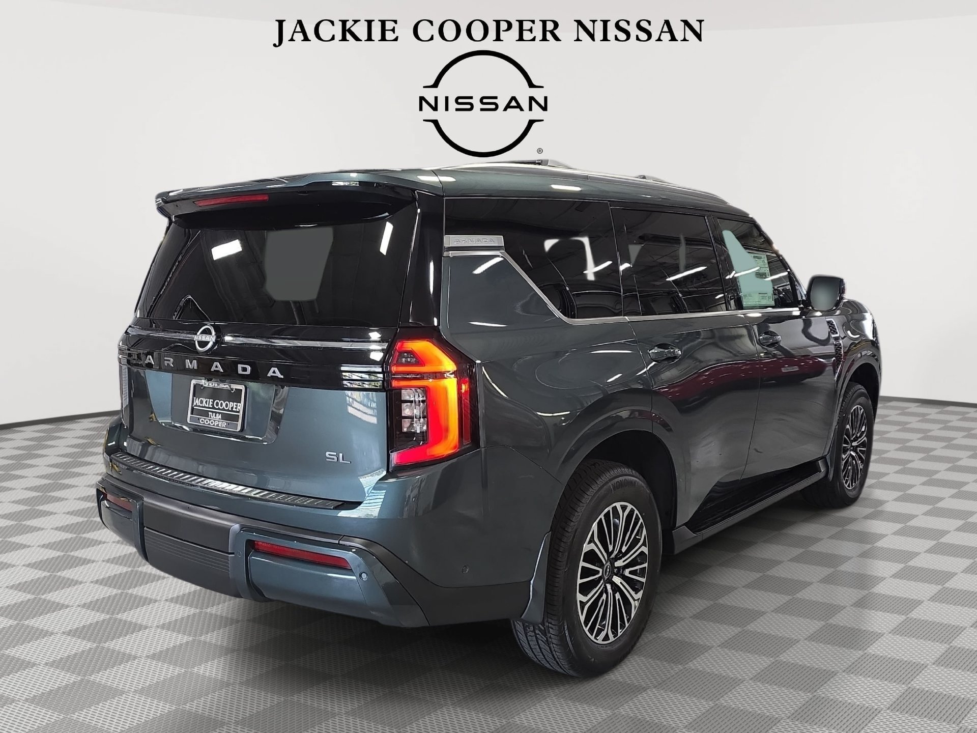 New 2026 Nissan Armada SL w/ Captain's Chari Seat Package AWD/4WD image 5