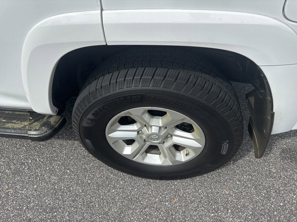 Used 2020 Toyota 4Runner SR5 image 2